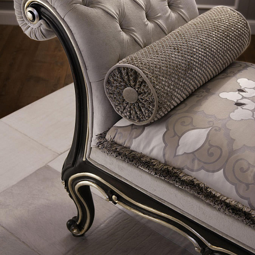 Silver Leaf Upholstered Chaise Longue