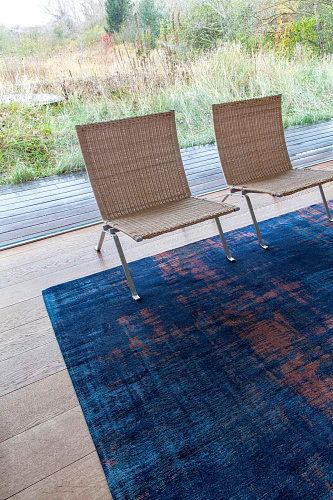 Erased Art Black Flatwoven Modern Rug