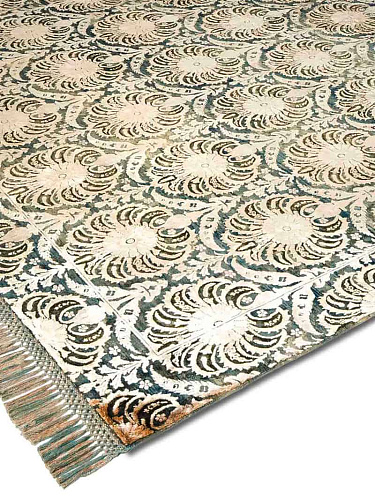Ferdinand Hand-Woven Exquisite Rug