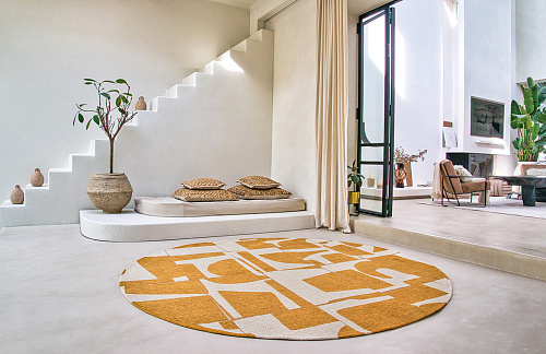 Golden Ochre Geometric Round Rug