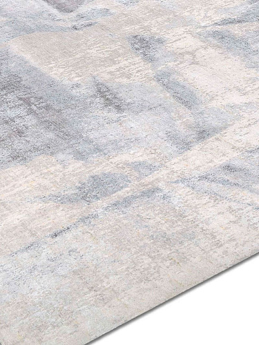 Grey / Ivory Handwoven Luxury Rug