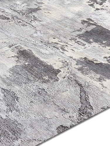 Light Grey Handwoven Luxury Rug