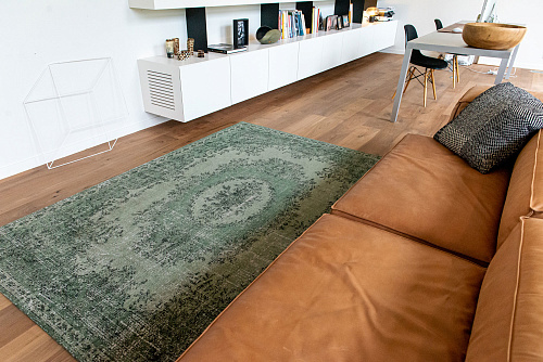 Antique Medallin Green Rug