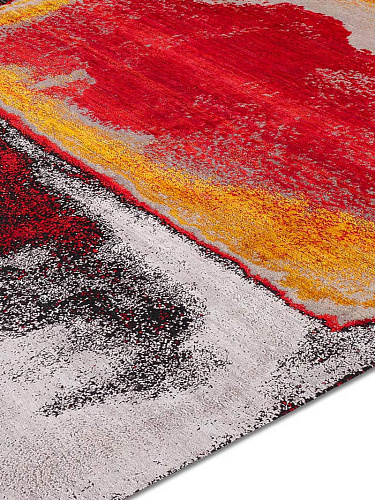 Red Sunset Hand-Woven Exquisite Rug