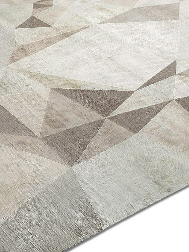 Heart Luxury Hand-Knotted Rug