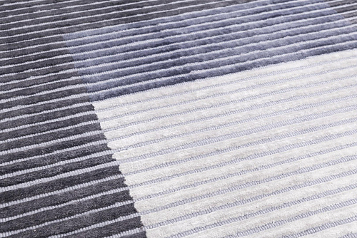 Hand Woven Viscose Luxury Rug