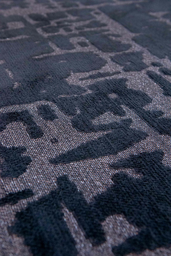 Black Water Circle Rug