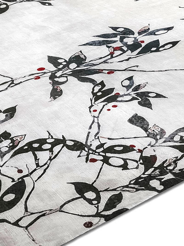 Kimono Hand-Woven Exquisite Rug