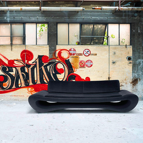 New Lips Black Artisan Sofa