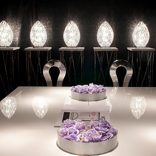 Arabesque Egg 50 Artisan Table Lamp