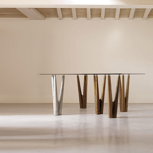 Gaudì Crafted Round Table