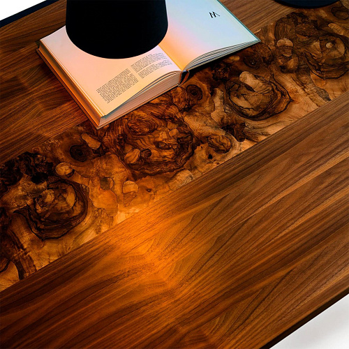 Misura Elegant Dining Table