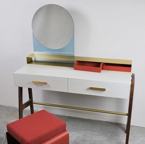 Premium Vanity Table with Mirror