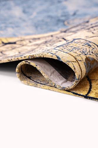 Luxurious Gold Round Rug