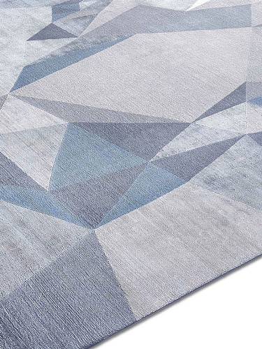 Heart Luxury Hand-Knotted Rug