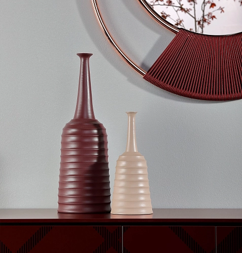 Anfora Vase
