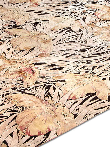 Margareth Hand-Woven Exquisite Rug