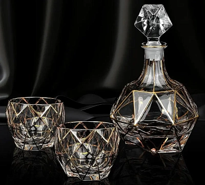 Decanters & Pitchers