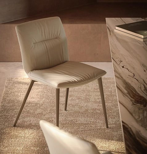 Alexia Luxe Chair