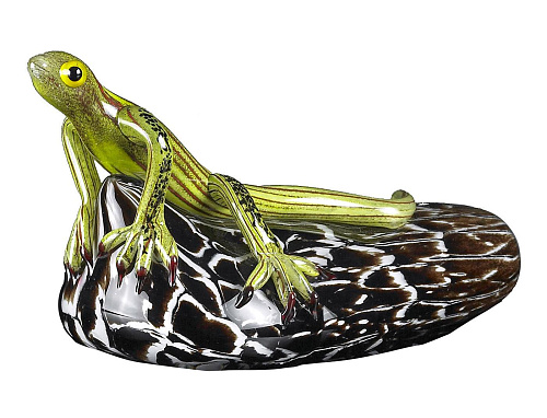 Lizard on Stone Artisan Sculpture