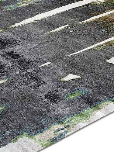 Black on Beige Hand-Woven Exquisite Rug