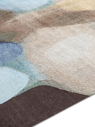 Multicolor Luxury Handwoven Rug