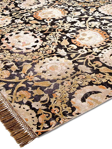 Ludwig Hand-Woven Exquisite Rug