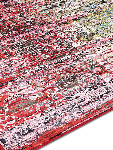 Woods Strawberry Luxury Hand-Woven Rug