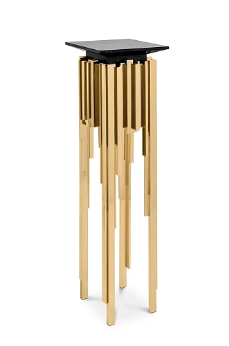 Majestic Column Display
