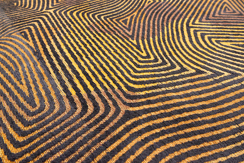 Black Gold Circle Rug