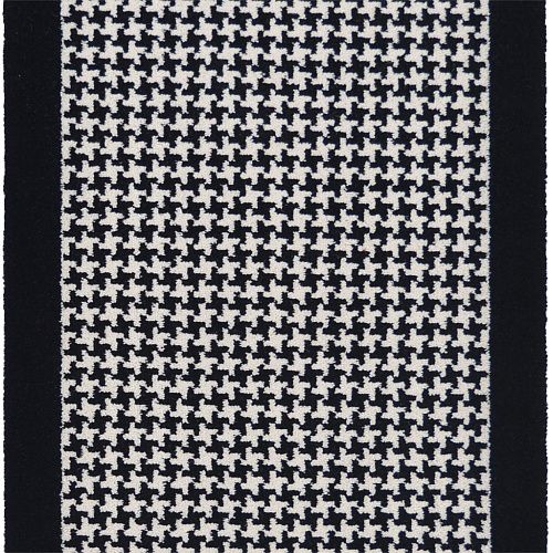 Black & White Runner